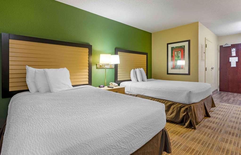 Extended Stay America Suites - Lynchburg - University Blvd Стая снимка